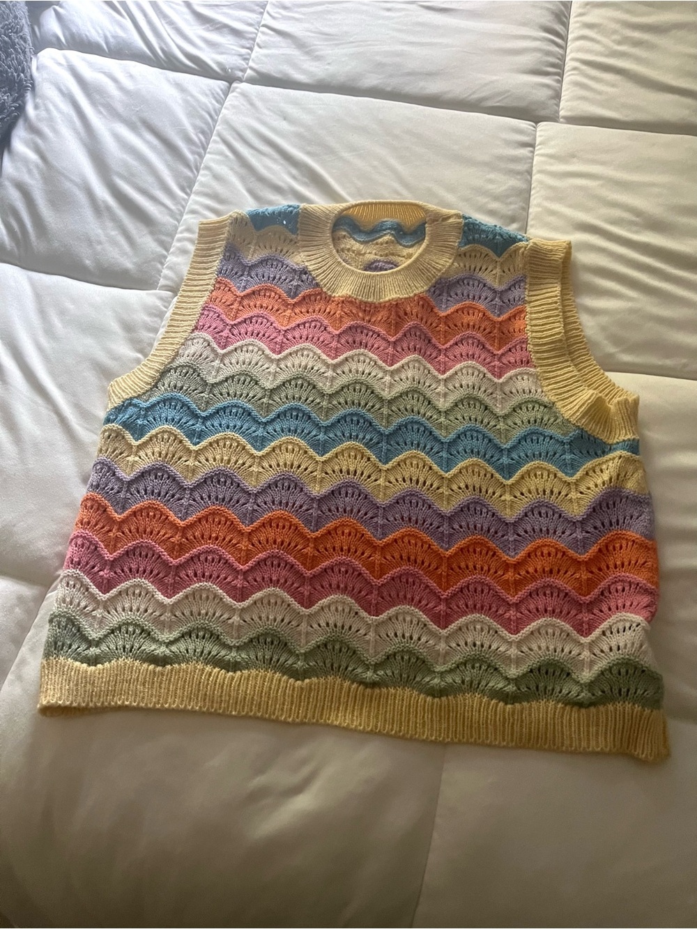 Pastel Wave Knit V-Neck Sweater Vest - Multicolor